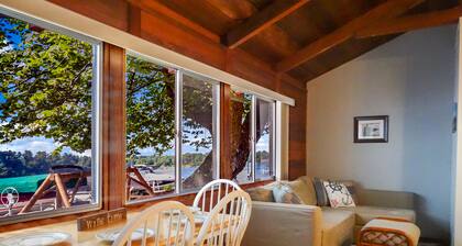 Charming Balsam Lake Waterfront Cabin / Cottage-Twinhome