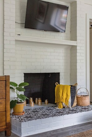 Interior -  Secluded Suite Close to Downtown (Asheville)