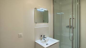 Shower, toilet paper