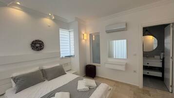 4 slaapkamers, een strijkplank/strijkijzer, gratis wifi, beddengoed