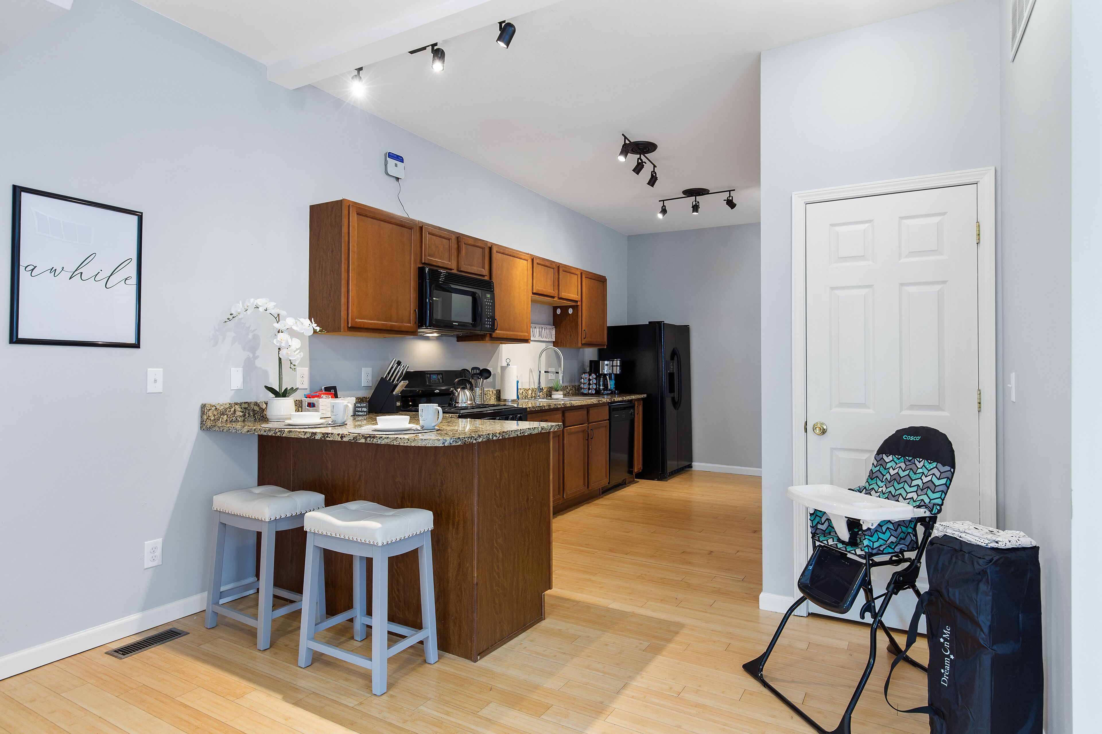 Exquisitely Designed Townhome | JZ Vacation Rentals