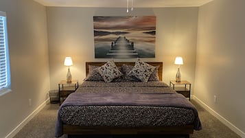 3 slaapkamers, een bureau, gratis wifi, beddengoed