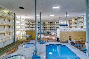 Piscine intérieure, piscine chauffée