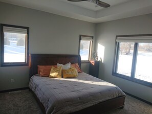 4 Schlafzimmer, Bügeleisen/B ügelbrett, WLAN, Bettwäsche