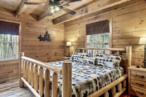 4 Schlafzimmer, Schreibtisch, Bügeleisen/Bügelbrett, Reisekinderbett