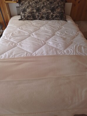 3 dormitorios, escritorio, tabla de planchar con plancha y wifi gratis