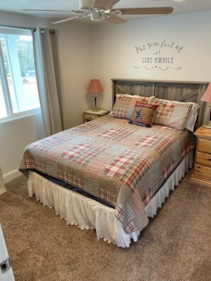 2 bedrooms, iron/ironing board, free WiFi, bed sheets - Fun sized home near Zion and St. George (Leeds)