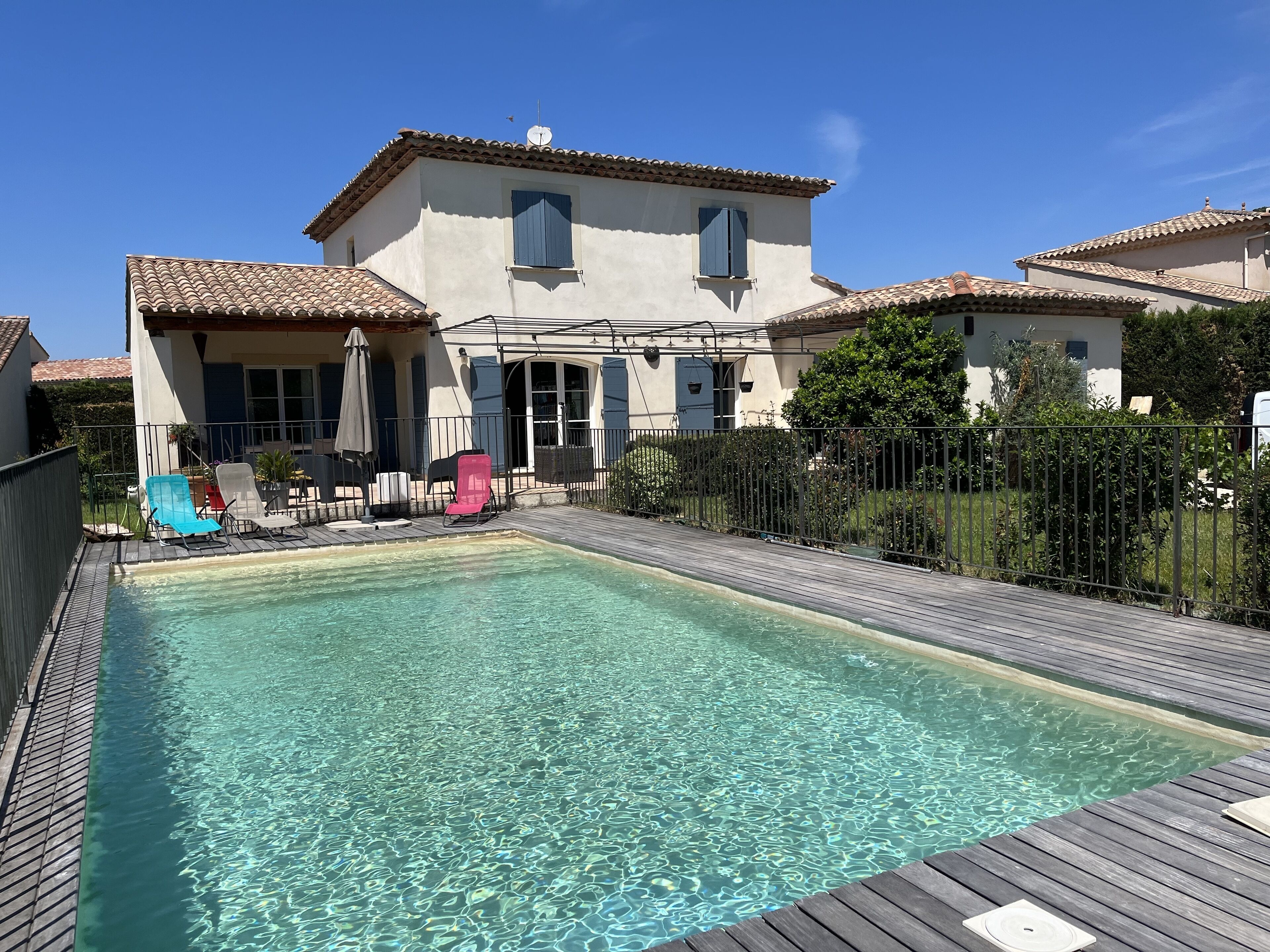 Magnificent Villa in the countryside with swimming pool near Avignon, Orange and Nîmes