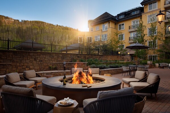 Outdoor dining - Outstanding 2 bedroom Ritz Carlton Residence (Vail)
