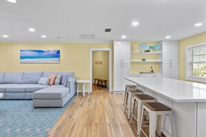 Smart TV, DVD player, books - Happy Place: 1.5 Blocks to Beach, Pool Home, Florida Room by Anna Maria Life Vacation Rentals (Holmes Beach)