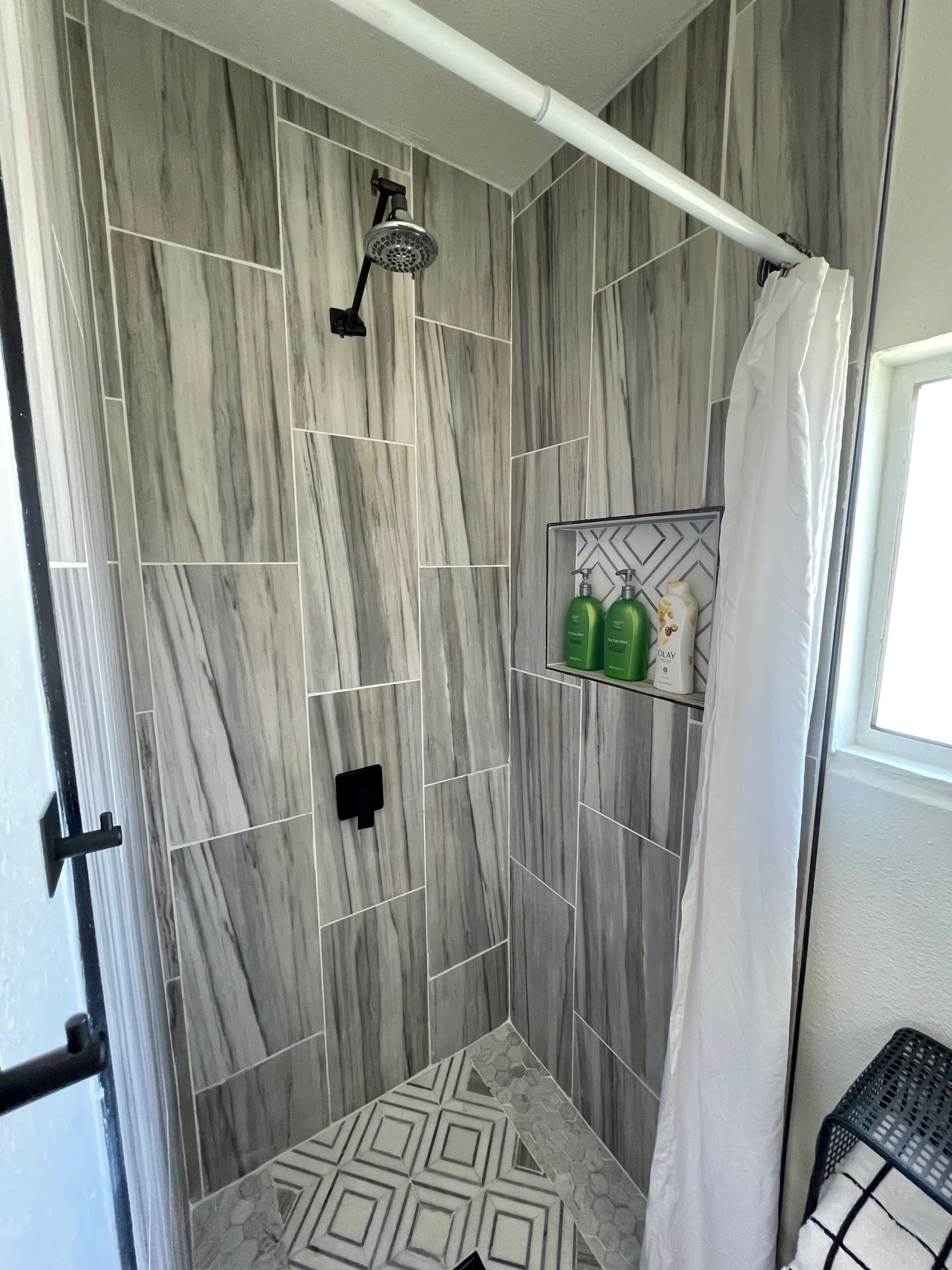 Modern Casita in Kern Place - Walk to parks, restaurants, UTEP 