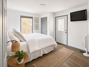 4 bedrooms, free WiFi, bed sheets