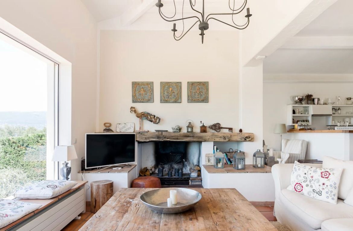 Romantic villa with exceptional view absolute calm