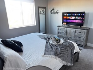 3 bedrooms, in-room safe, desk, iron/ironing board - Resort-Style Stay: Private Pool, Spa & Game Room Near Golf & Casinos! (Mesquite)