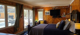 Studio Apartment on the St. Louis River