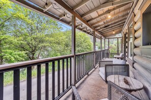 Terrace/patio - The Where We Roam Log Cabin - Walk to Town with Mountain Views!  (Kellogg)