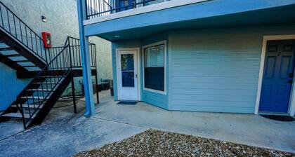 TX Canyon Lake Condo w Great View, Pool, Boat & Trailer Parking