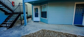 TX Canyon Lake Condo w Great View, Pool, Boat & Trailer Parking