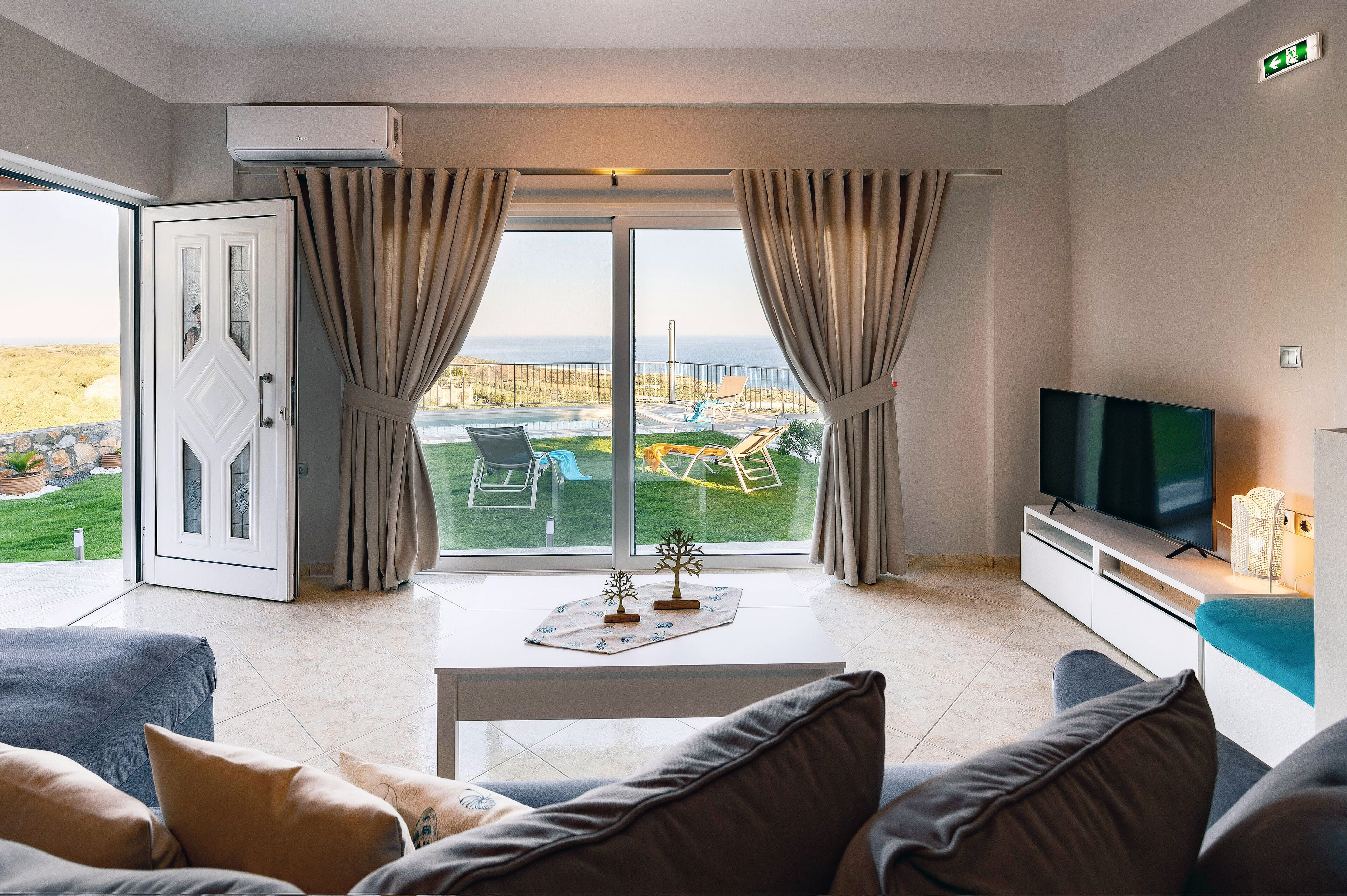 Neue und Schöne Ferienvilla in Keratokampos