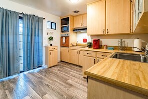 Refrigerador, microondas, parrilla de estufa y lavavajillas