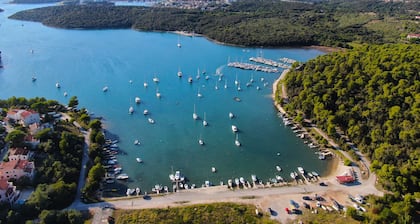 App. 2+1, pool, garden, barbeque, summer kitchen...