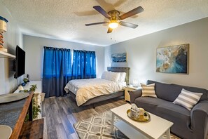 1 bedroom, iron/ironing board, WiFi, bed sheets