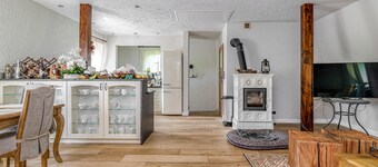Amazing home in Gniewino with kitchen