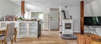Amazing home in Gniewino with kitchen