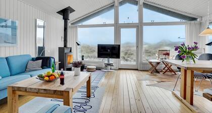 Beautiful home in Pandrup with WiFi