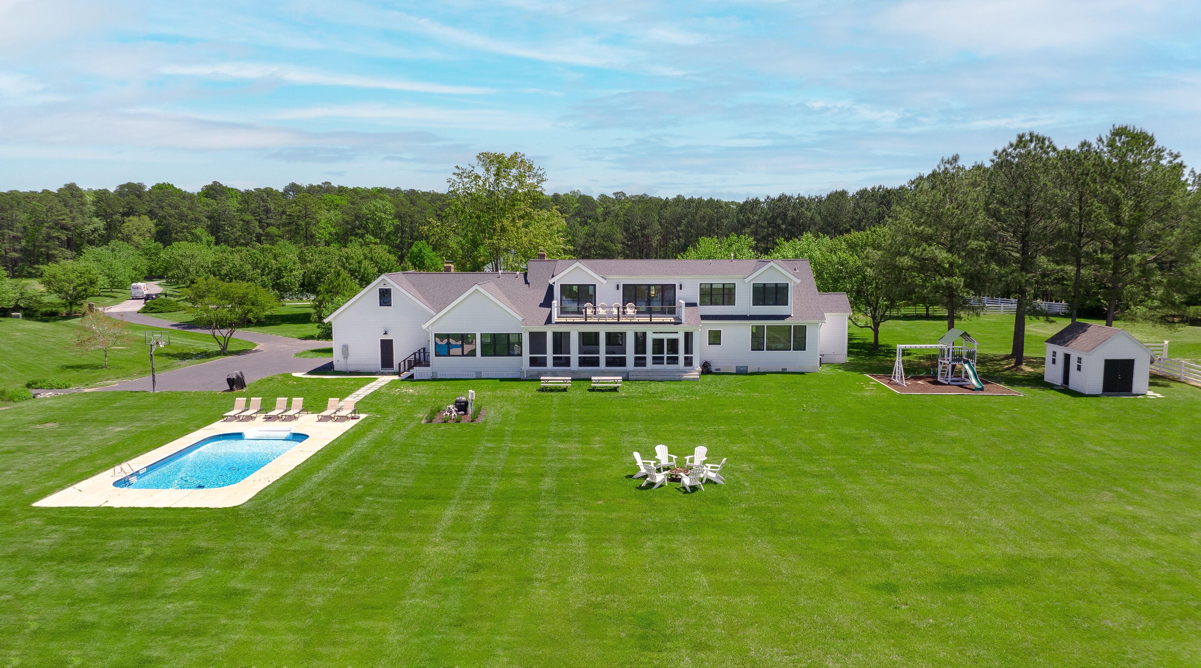 RANCH AT ROYAL OAK- Exclusive waterfront pool pier