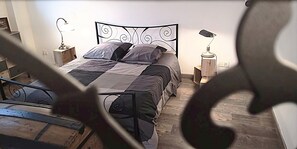 1 camera, ferro/asse da stiro, Wi-Fi gratuito, lenzuola