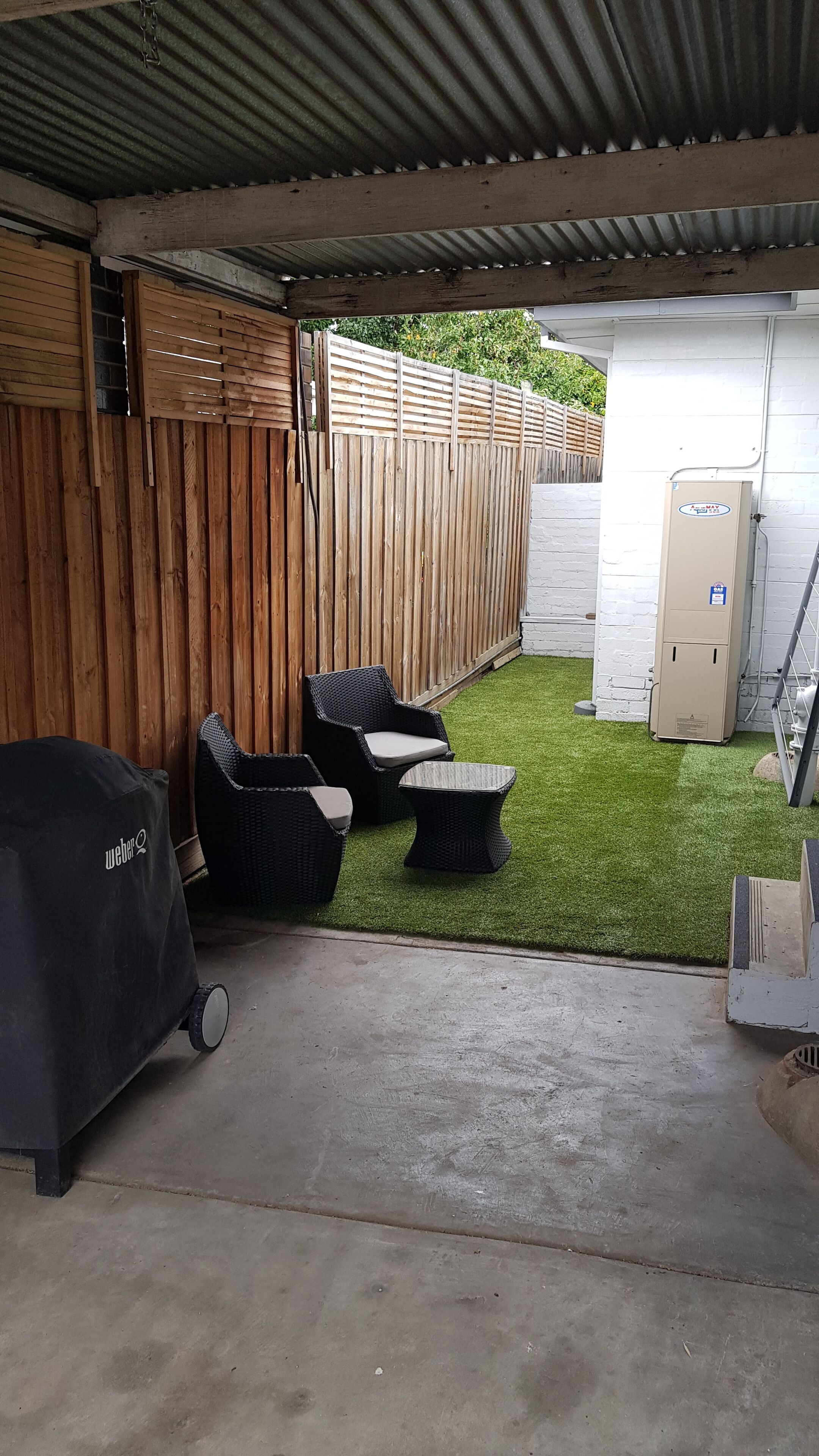 Central & Tranquil Two-Bedroom Home in the Heart of Essendon — image 10