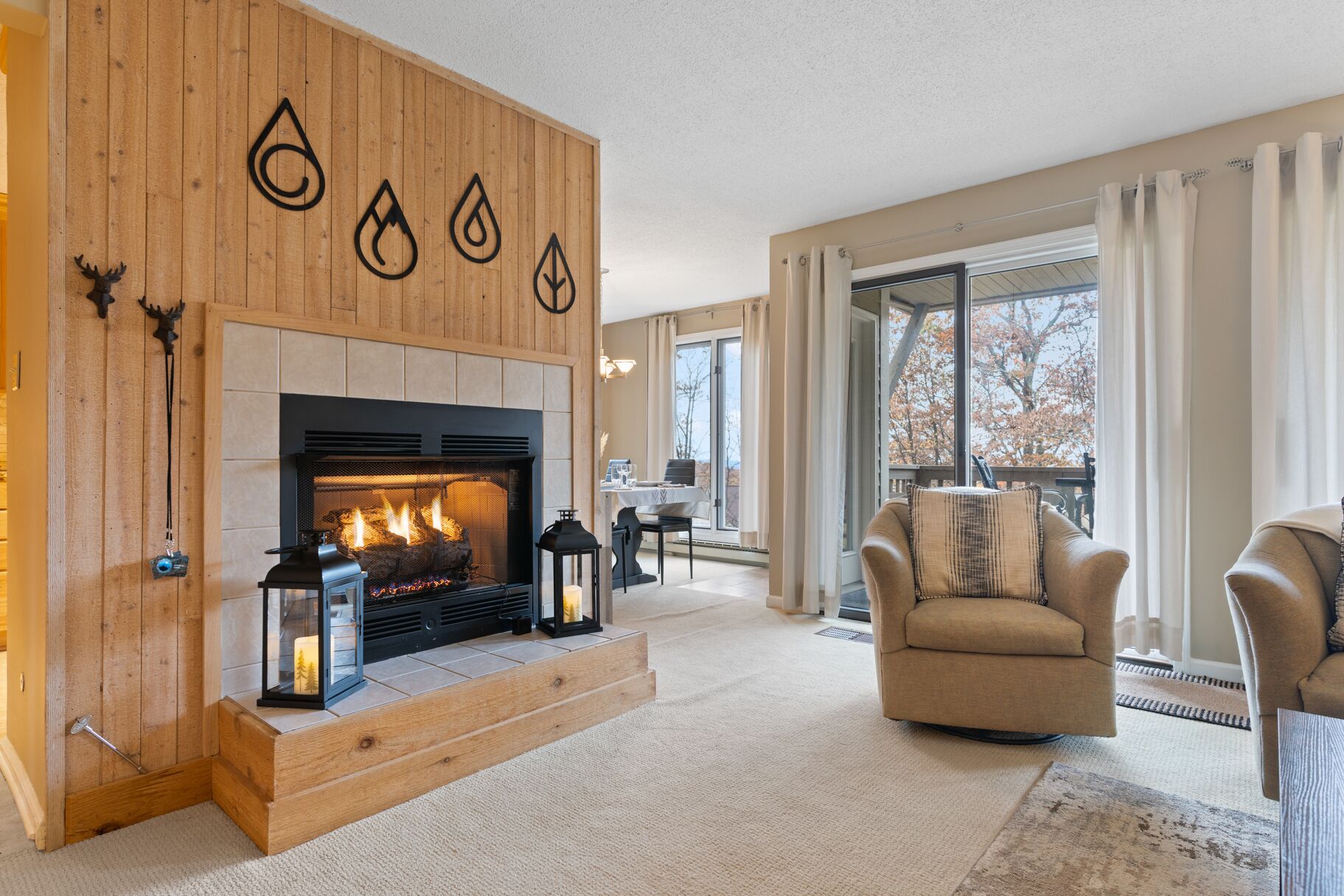 Walk to Ski! Dogs OK+Hiking+Pack 'n Play+Fireplace
