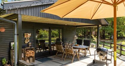 Stunning home in Oksbøl with WiFi