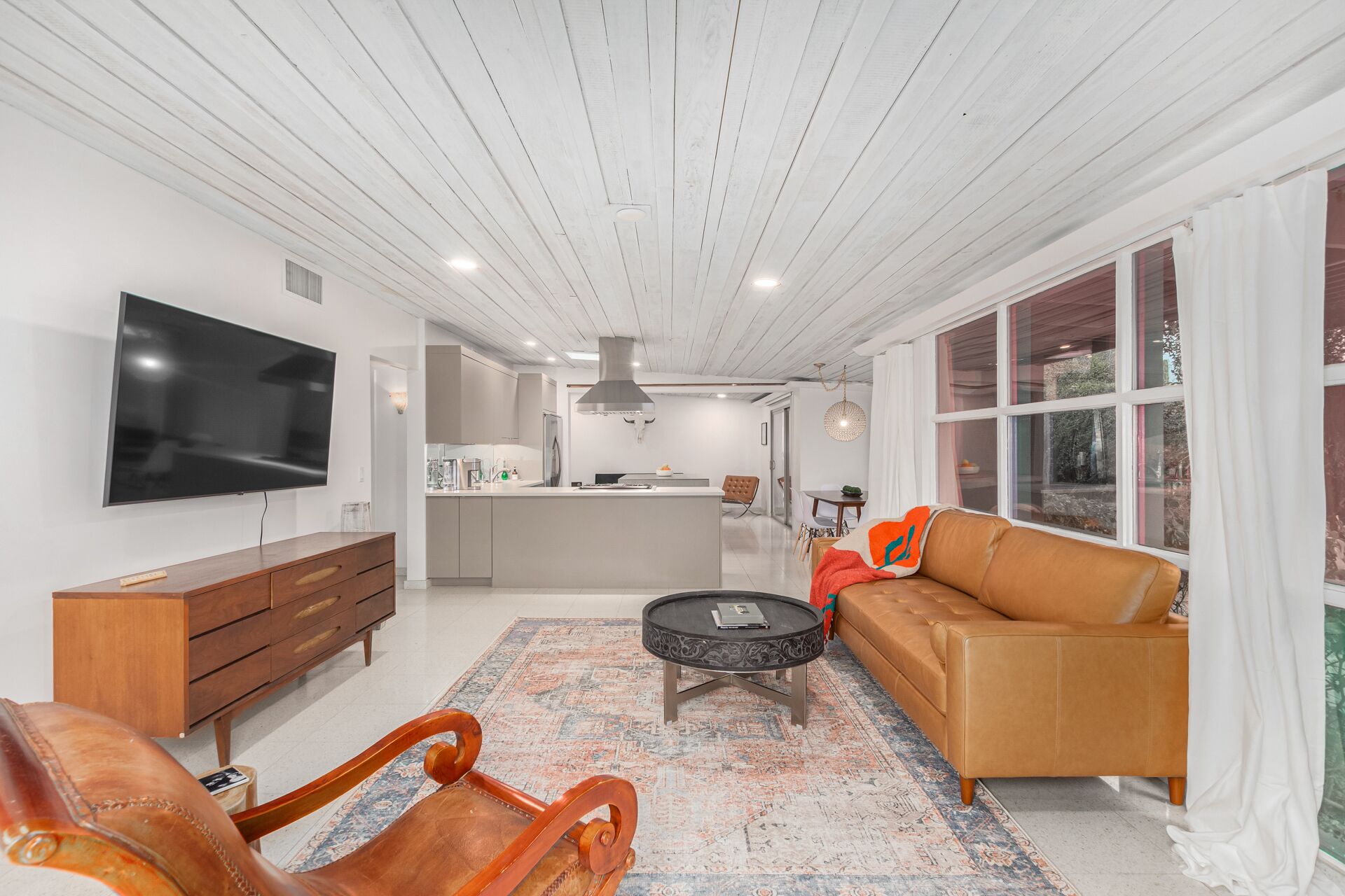 Welcome to Old Town Paradise! 3 bedroom home in perfect location!