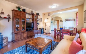 Chimenea, mesa de ping pong