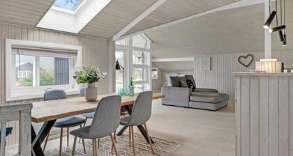 Amazing home in Gilleleje with WiFi