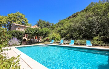 pool