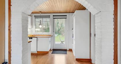 Beautiful home in Millinge with kitchen