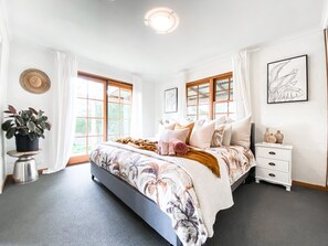 4 Schlafzimmer, Bügeleisen/Bügelbrett, kostenloses WLAN, Bettwäsche