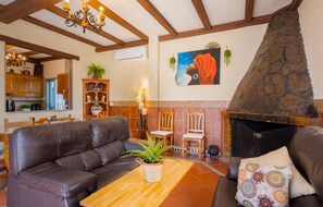 Fernseher, Kamin