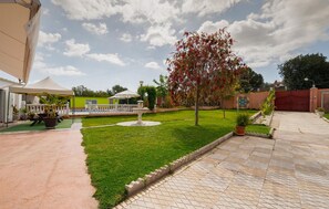 Terrace/patio - Lovely home in Guillena with WiFi (Guillena)