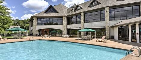 حمّام سباحة خارجي