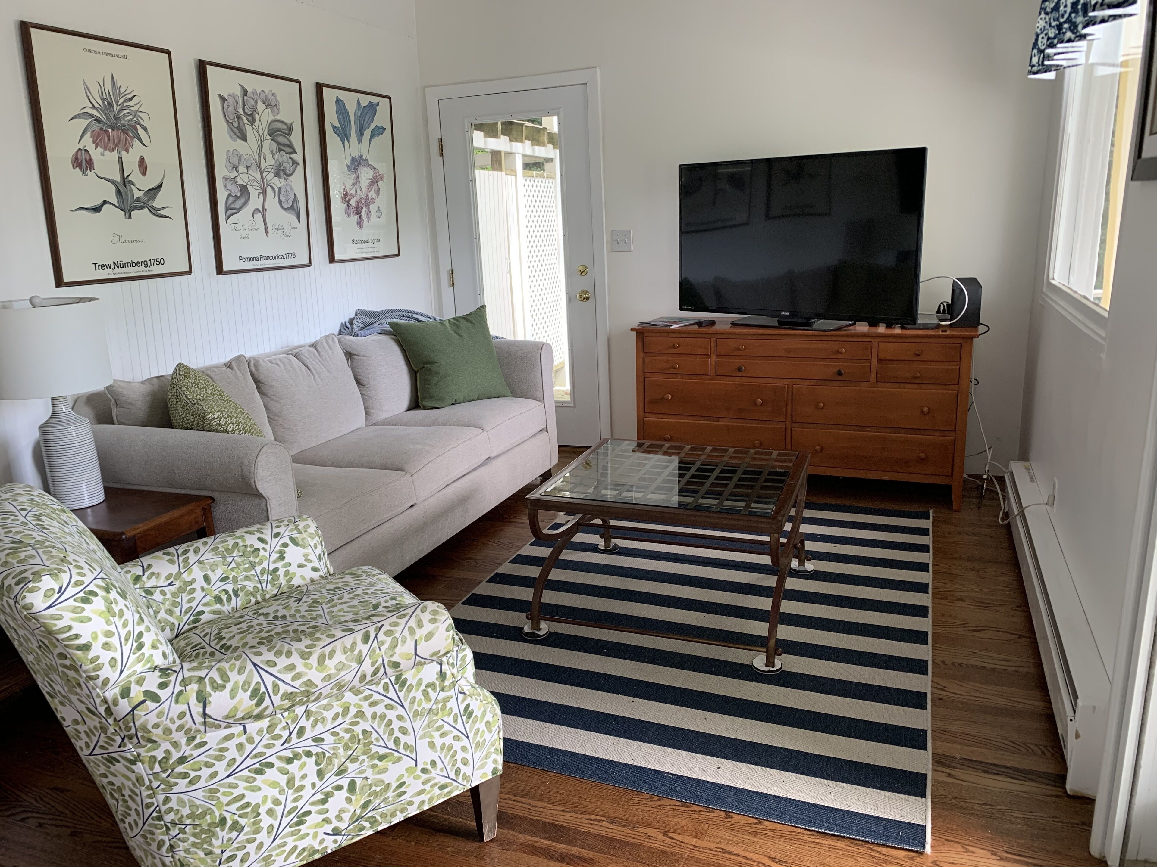 Cute Bay Home/Fantastic View and Sandy Beach