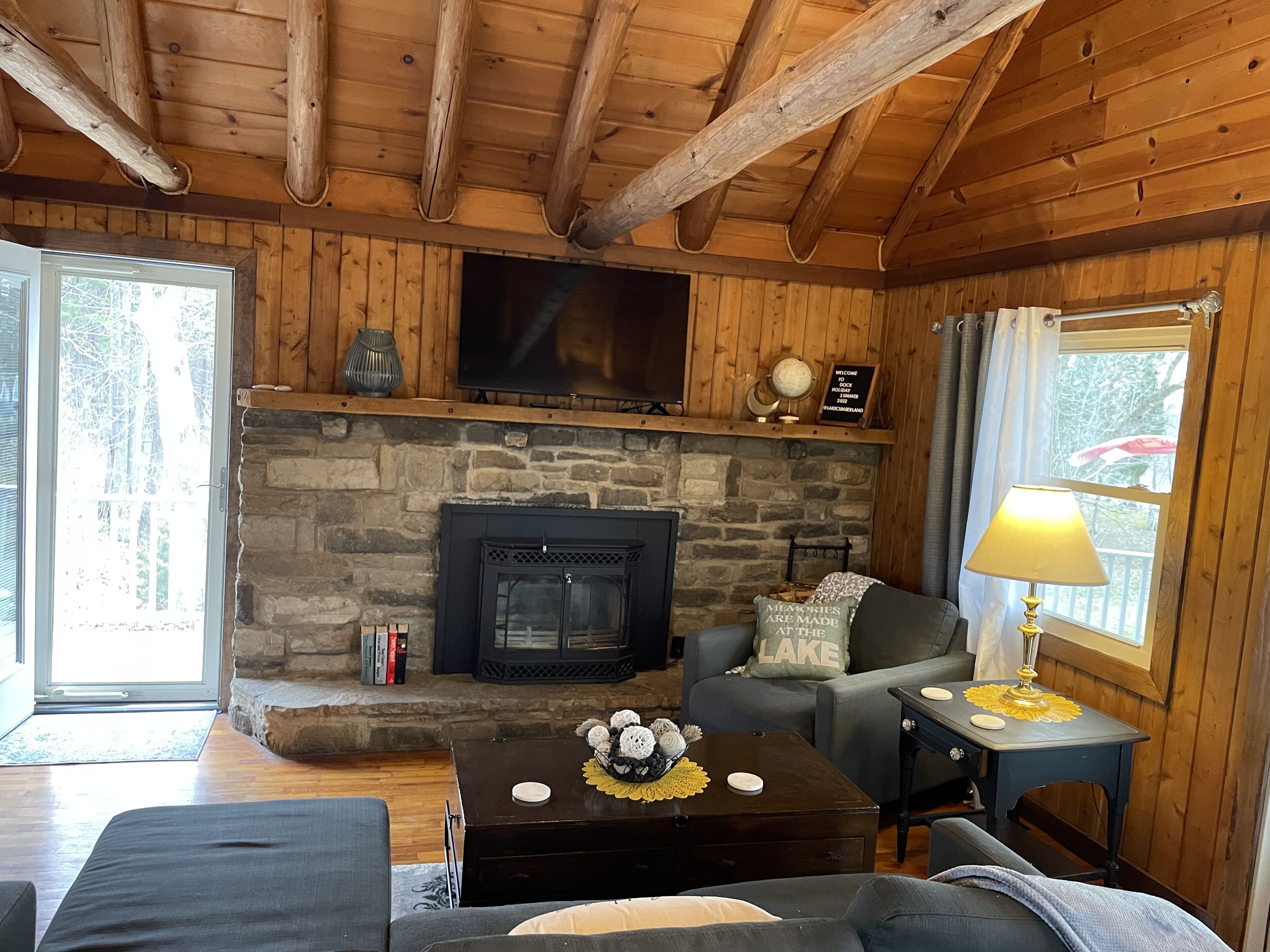 Cozy 3 Bedroom Cabin Near Lake Cumberland