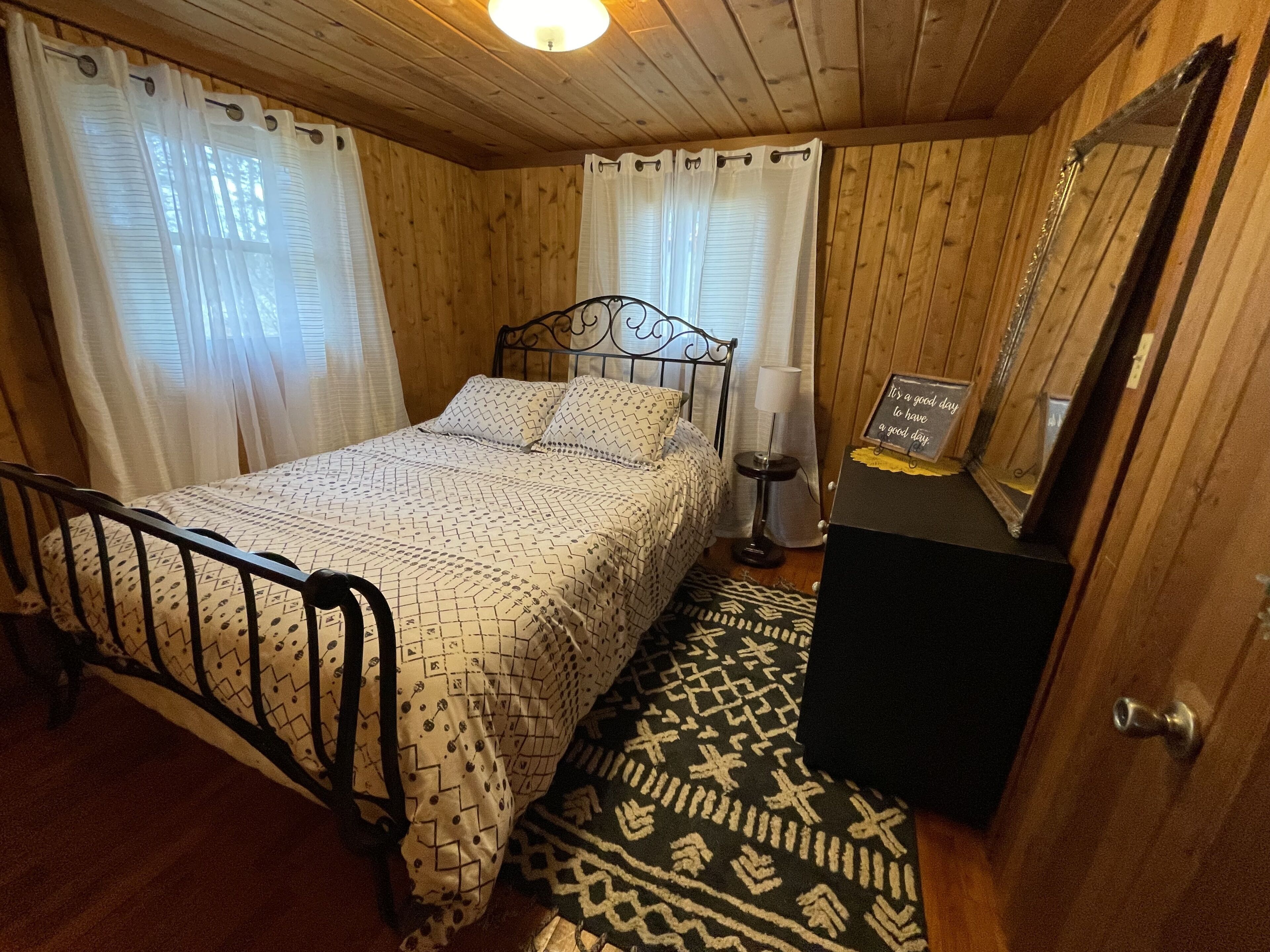 Cozy 3 Bedroom Cabin Near Lake Cumberland