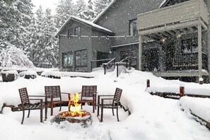 Property grounds - Mt. Rose Retreat Tahoe / Reno 5 BR 4 BA  (Reno)