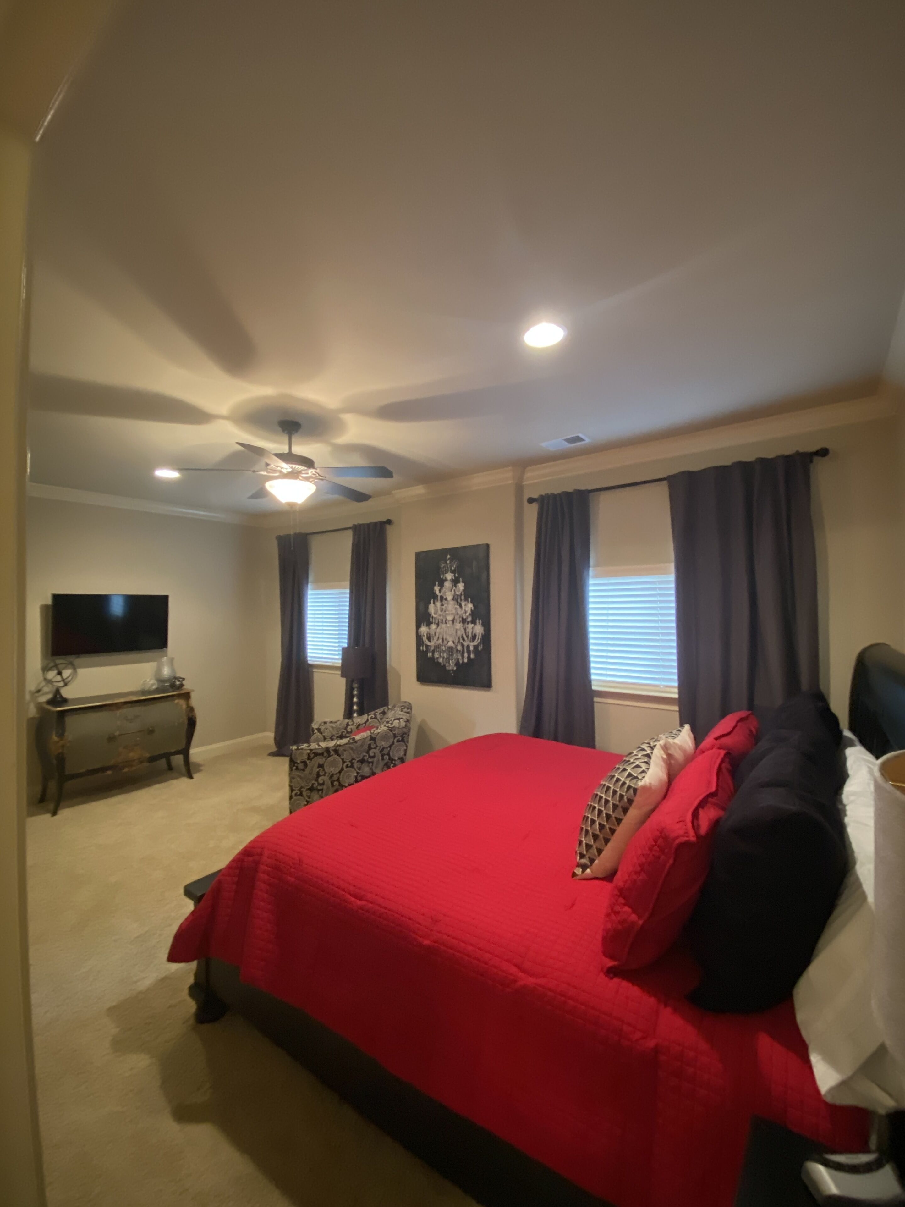 3 bedrooms, iron/ironing board, free WiFi, bed sheets