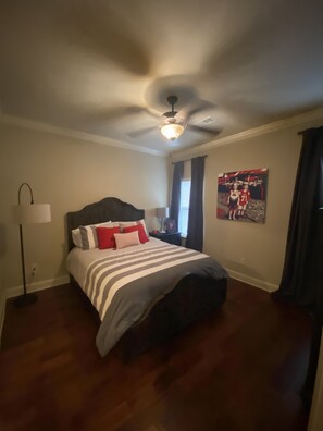 3 bedrooms, iron/ironing board, free WiFi, bed sheets