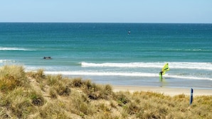 Beach - Five Palms Luxury Beach Escape (Mount Maunganui)